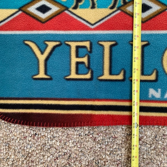 Yellowstone National Park Fleece Throw Blanket Elk Bear Buffalo Aztec Native - Picture 3 of 13
